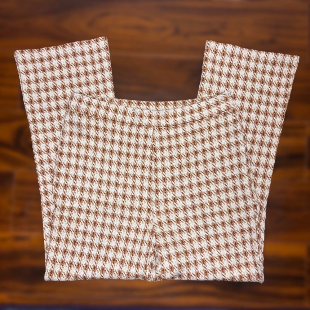 Sadie & Sage Tan and Cream Houndstooth Pants